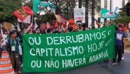 Participantes do 59º Congresso da União Nacional dos Estudantes (UNE), fazem ato próximo ao Banco Central, Brasília (DF), 14/07/2023 | Foto: Wilson Dias/Agência Brasil