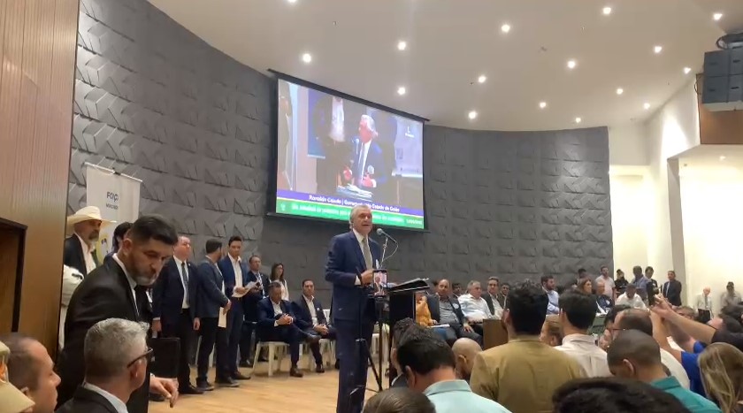 Caiado se reúne com prefeitos goianos | Foto: print/vídeo