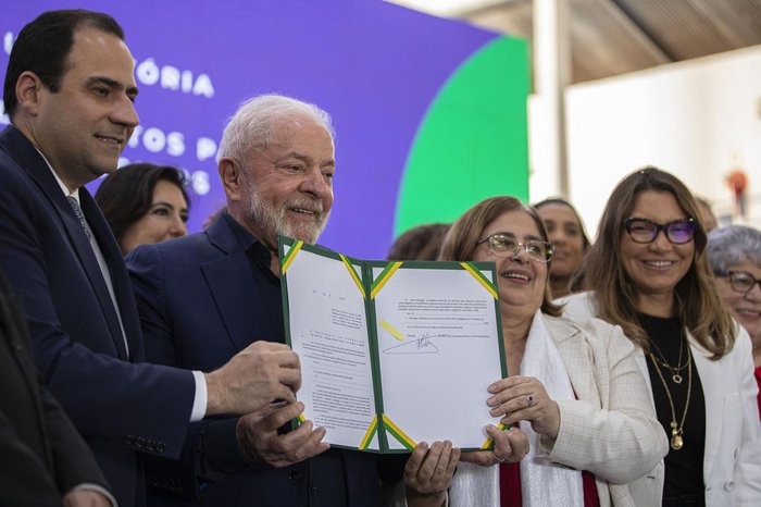 Lula Igualdade Salarial