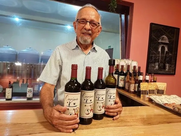 vinho açai