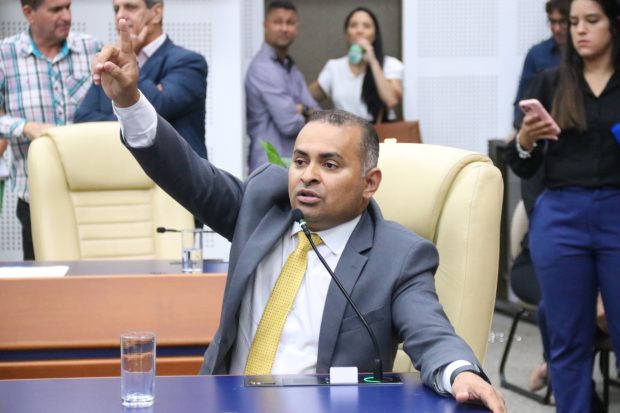 07-03-24-CamaraVereadoresGYN- Ver. Ronilson Reis.Foto Leoiran/Opcao