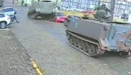 tanque-exercito-ponta-grossa-carro
