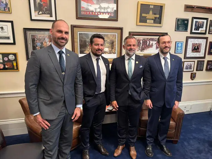 Eduardo Bolsonaro e Paulo Figueiredo Cory Mills e Filipe Barros