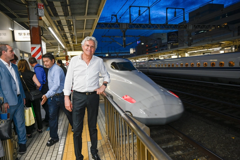 Caiado conhece estação de trem bala em Hamamatsu - Foto Marcelo Hide Fotos Públicas