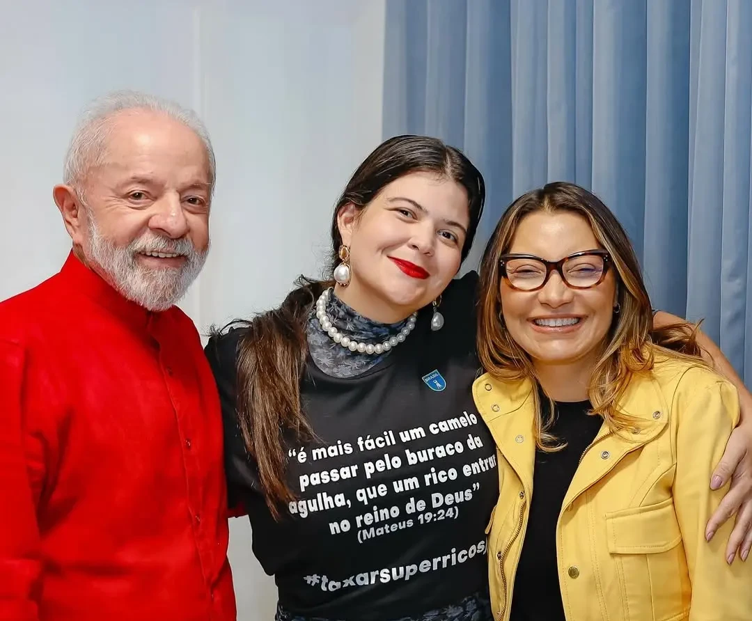 O DIA QUE EU DISSE PRA LULA E JANJA QUE TAXAR GRANDES FORTUNAS TEM BASE BÍBLICA PORQUE O EVANGEL