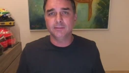 BR_CNN_040825_ZOOM_FLAVIO_BOLSONARO_frame_27568