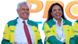 Caiado-e-Gracinha-anunciam-aumento-no-Pro-Atleta_Secom-3