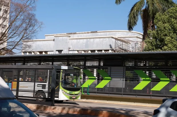 estação brt praça cívica