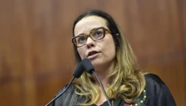 Juliana Brizola 2 de 1300 x 867