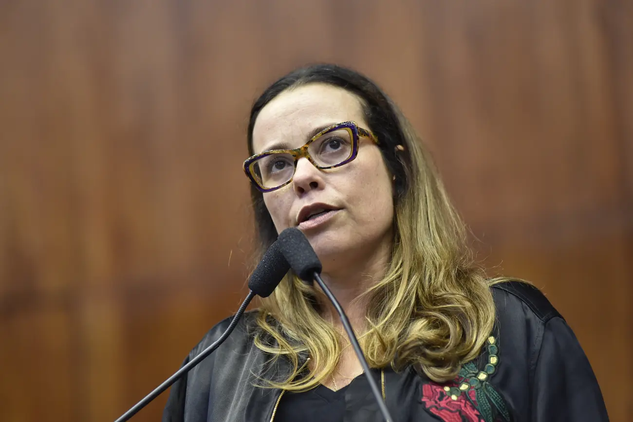 Juliana Brizola 2 de 1300 x 867
