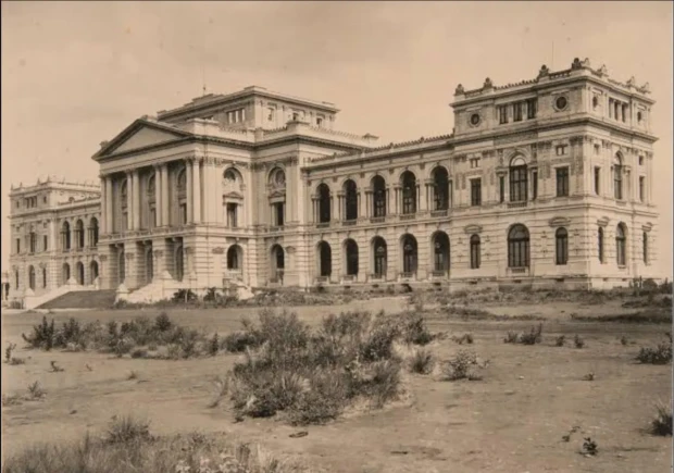 Museu do Ipiranga em 1890 abandonado