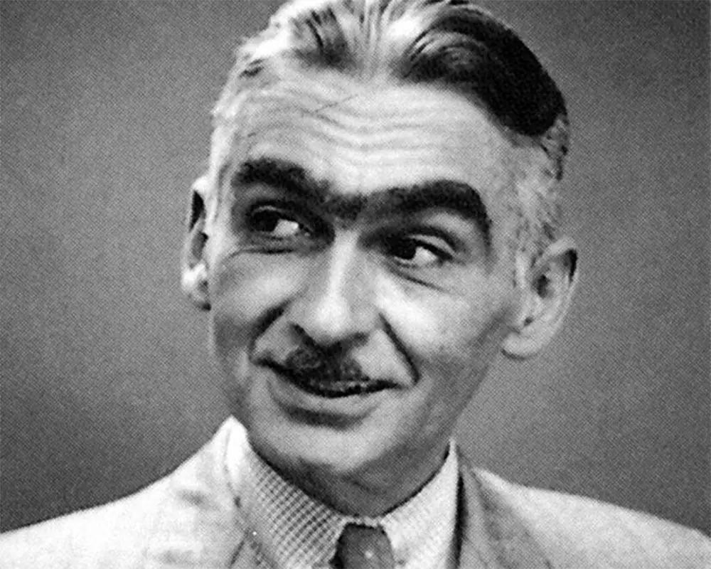 Monteiro Lobato sorrindo 1
