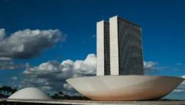 monumentos_brasilia_cupula_plenario_da_camara_dos_deputados3103201341