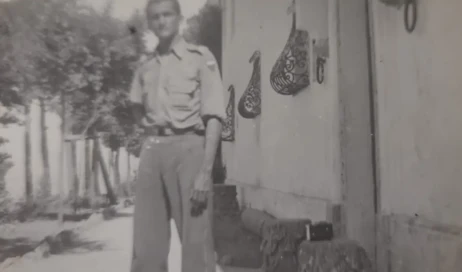 Celso Furtado como sargento do Exército brasileiro 67