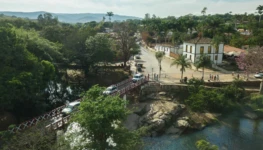 o-que-fazer-em-pirenopolis-centro-ponte-rio-almas