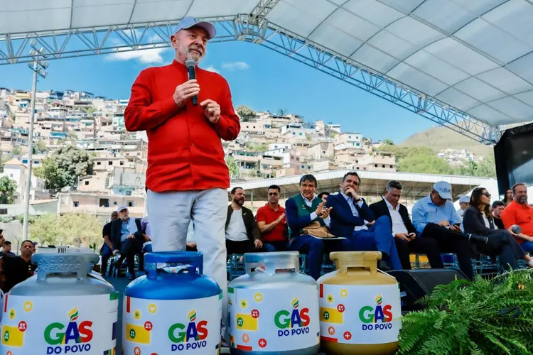 Lula lança o programa Gás do Povo em Belo Horizonte