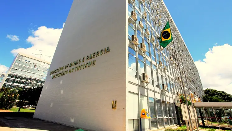 31-12-2015-ministerio-do-turismo-jpg