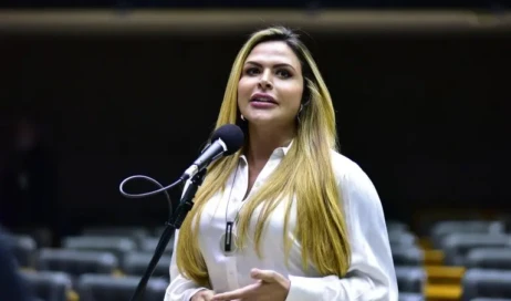 Silvye Alves foto 4 Câmara dos Deputados 1