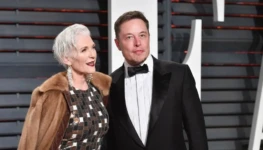 Elon Musk e sua mãe 2