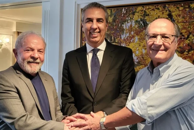 Lula com José Eliton e Geraldo Alckmin foto Reprodução