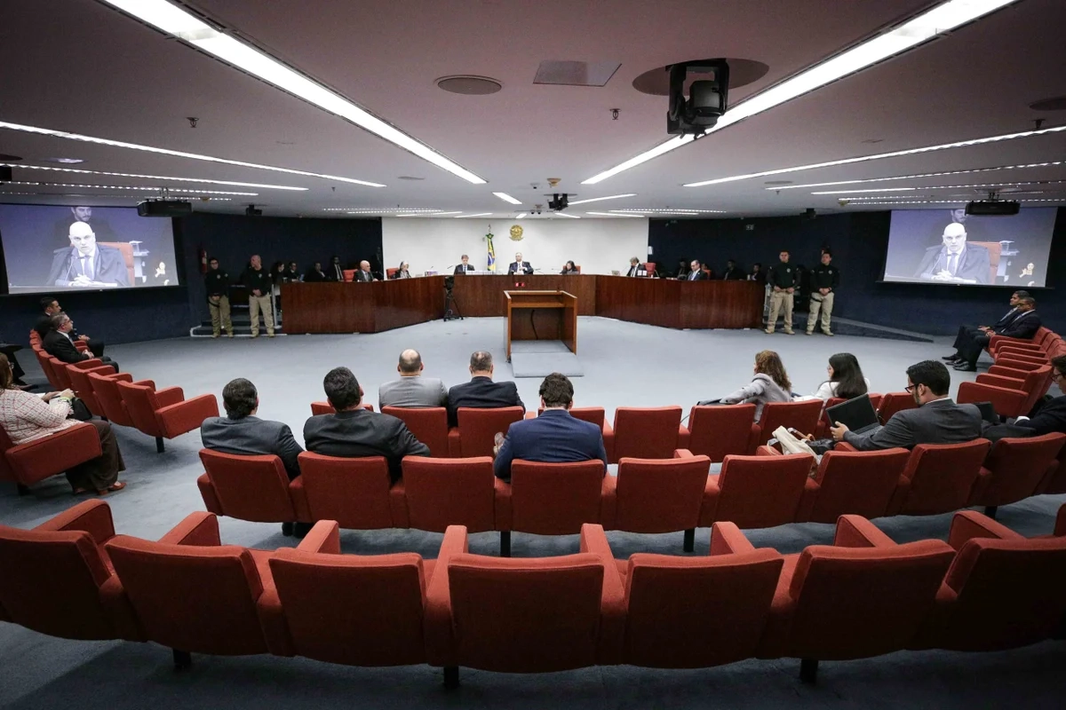 A-Primeira-Turma-do-Supremo-Tribunal-Federal-STF-retomou-na-manha-desta-terca-feira-21-10-o-julgamento-do-nucleo-4-metropoles-17-scaled
