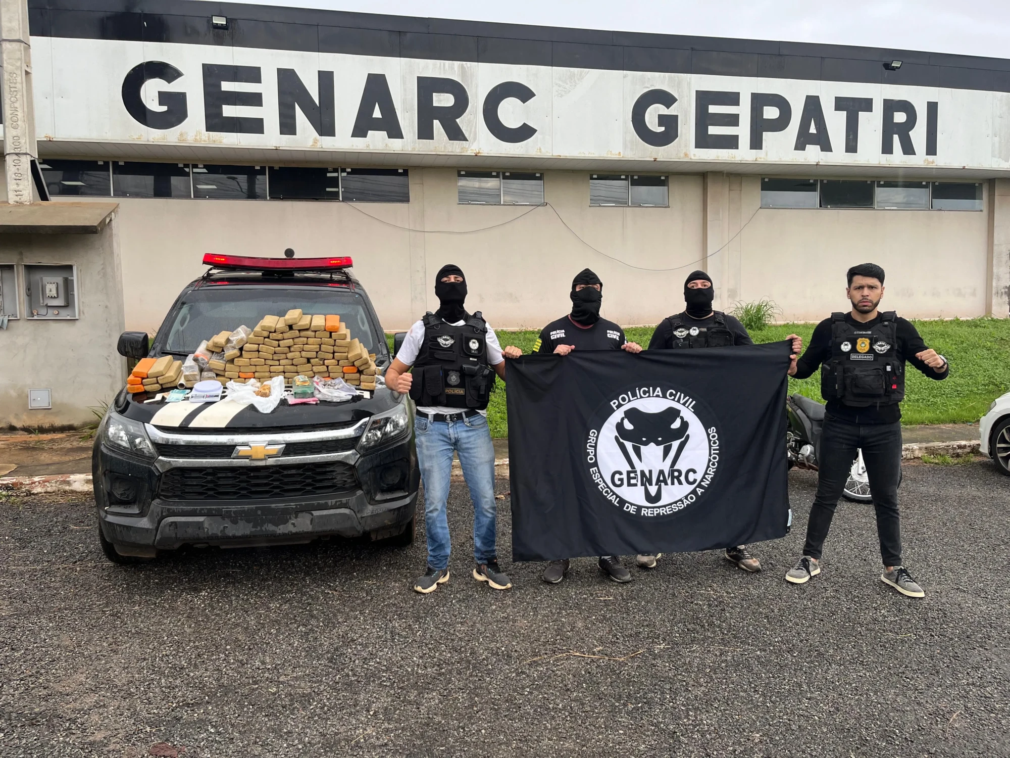 operacao-trafico-pcgo-genarc-droga-apreensao