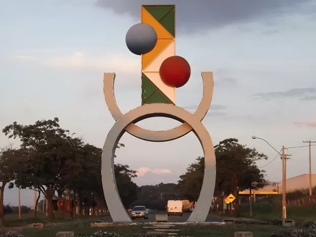 bastos_-_brasil_e_japao_portal_entrada