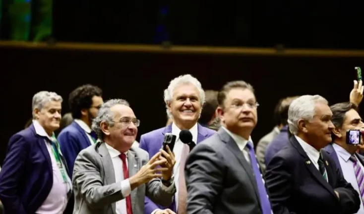 CAIADO_PEC_ANTIFACCAO1-1215x811-1-800x445 (1)