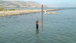 Herbert de Moraes no Mar da Galileia em 2016 quase secando