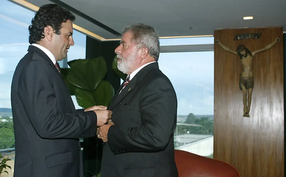 Aécio Neves e e Lula da Silva 2