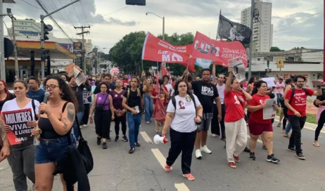 Mulheres Vivas multidão Foto Euler de França Belém