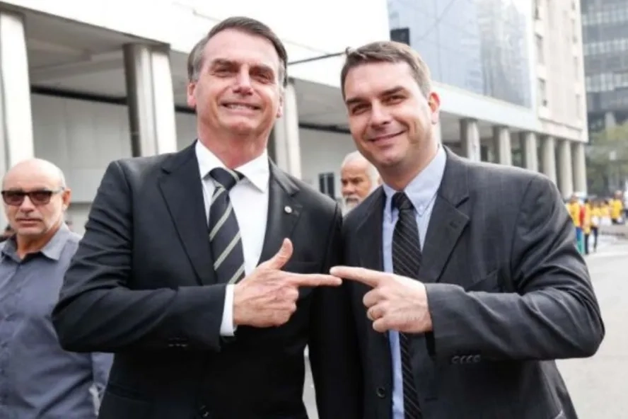 flavio-e-bolsonaro