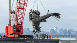 250206-potomac-river-black-hawk-helicopter-recovery-NTSB-ac-906p-dbb328