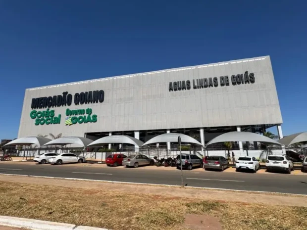 Mercadao-de-Aguas-Lindas_Leoncio-Silva