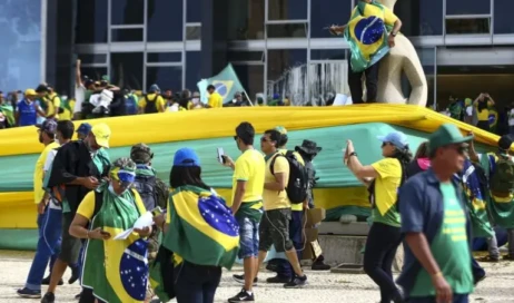 manifestacao1_mcamgo_abr_080120231818-7-768x576