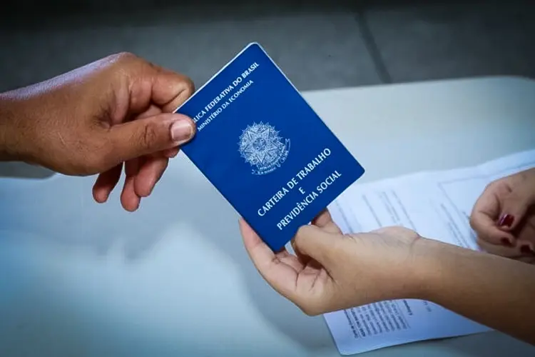 emprego-vagas-carteira-de-trabalho-divulgaccca7acc83o-1