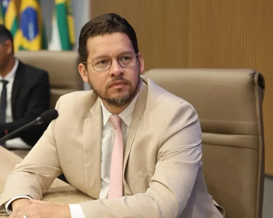 5d6db76517d88683ddef2e82ef81d4ee