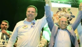 Professor Alcides Ribeiro e Marconi Perilo foto Divulgação