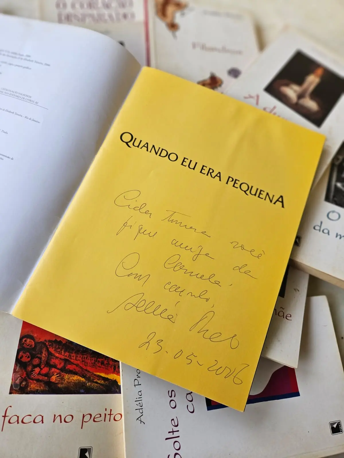 Adélia Prado autógrafo para Cida Almeida Foto Cida Almeida