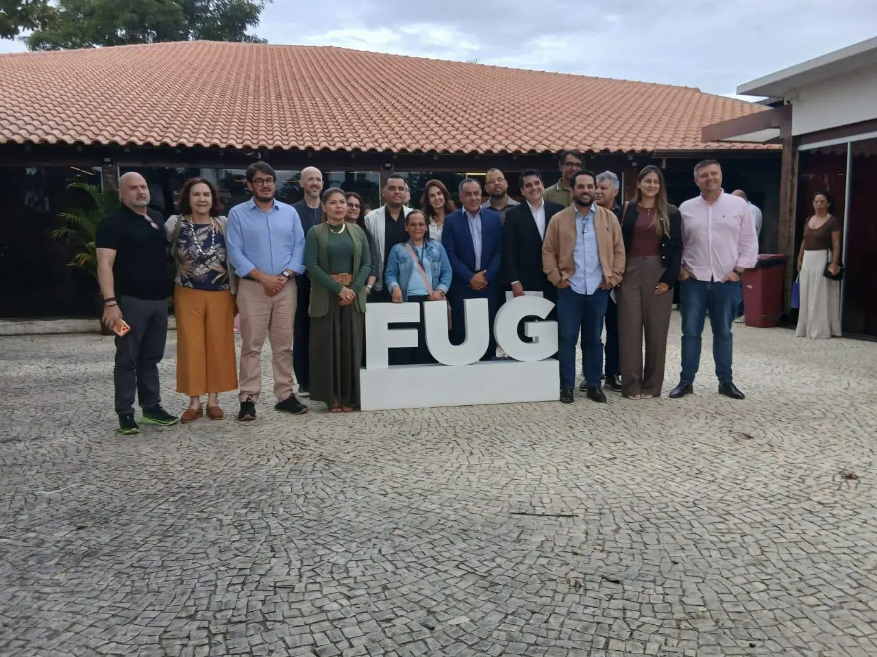 Pedro Gonçalves e presidentes da Fundação Getúlio Vargas de todo o Brasil Foto Divulgação da fundação