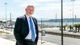 Peter Thomson diplomata 1