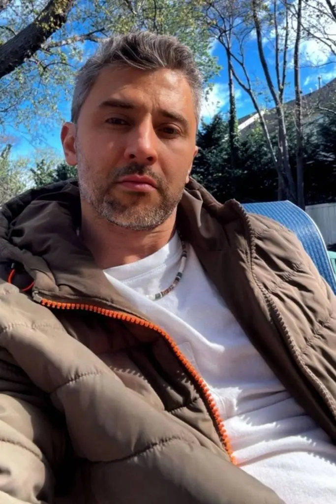 17700441916980bb1f677d9_1770044191_2x3_lg