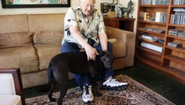 Boris Casoy com sua cachorra 1300 por 867