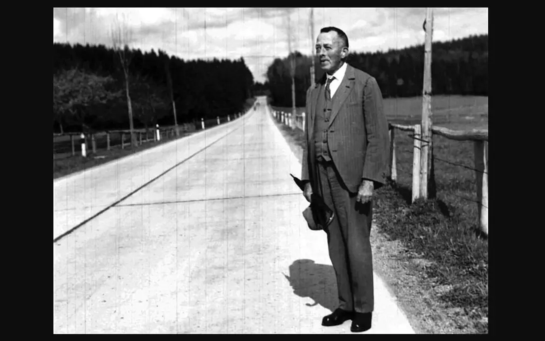 Robert Walser escritor 1