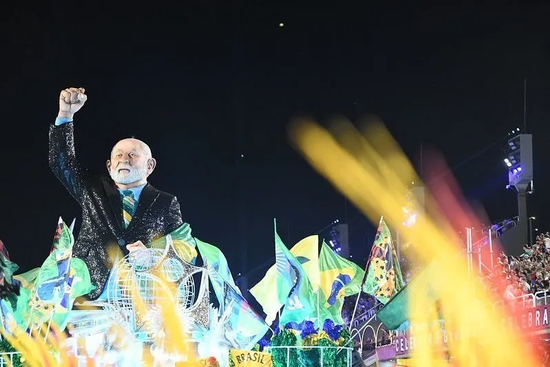 academicos-da-niteroi-lula