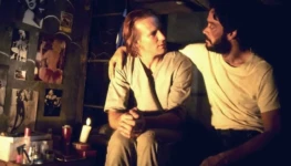 William Hurt e Raúl Júlia no filme o beijo da mulher aranha 1