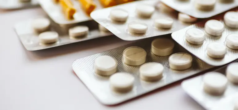 Nova pílula revolucionária contra HIV alcança 96% de supressão viral