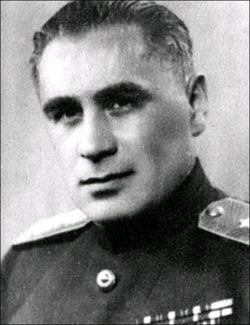 Pavel Sudoplatov dirigente do KGB