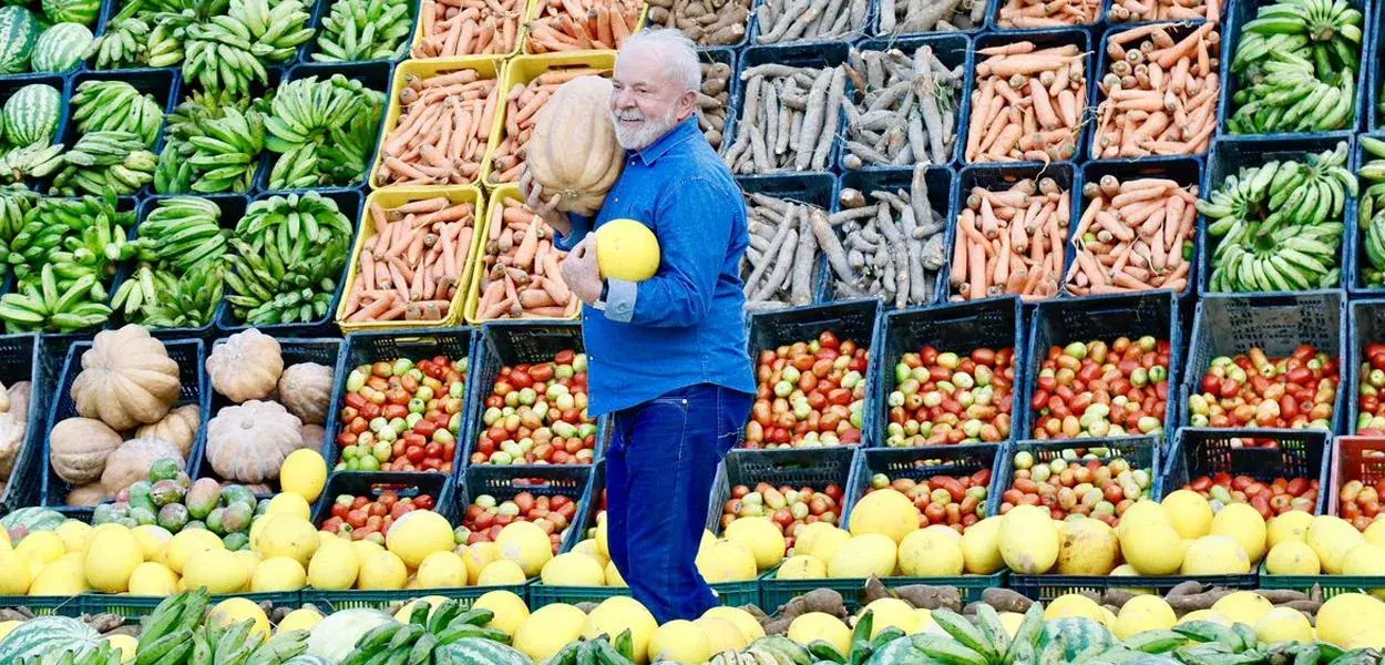 Lula da Silva no verdurão e a carestia Foto Ricardo Stuckert