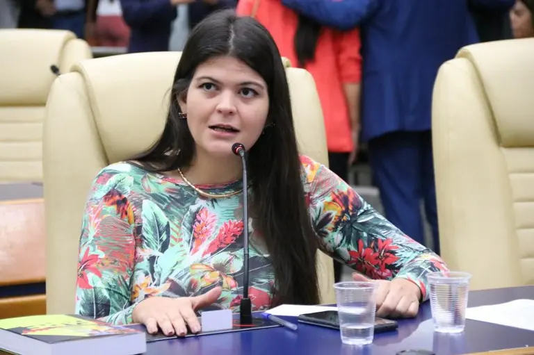 995b4bfa-56fc-42a1-887f-c044b186c5a4